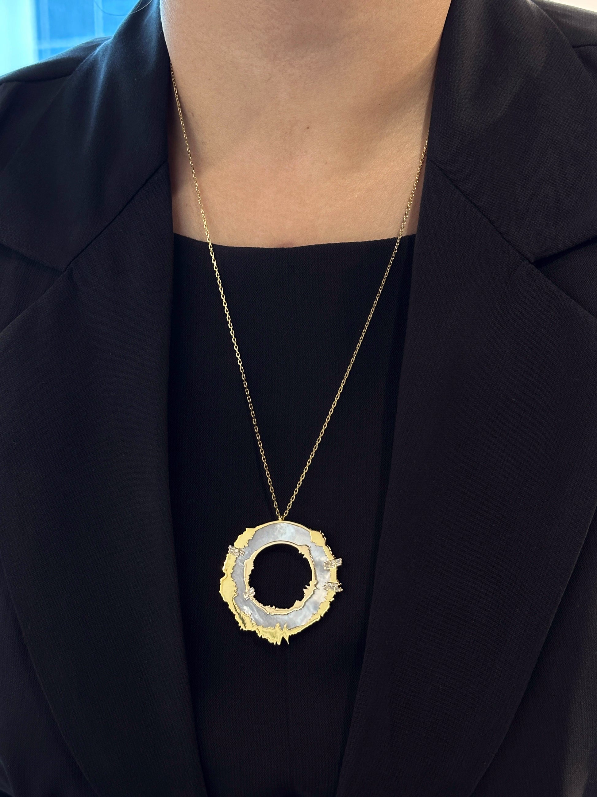 Soundwave necklace. quraan verses. Gold necklace. Mother of pearl. Diamonds necklace.
