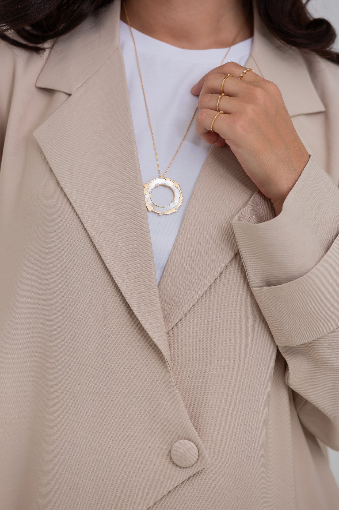 18k gold necklace. Ayat soundwaves with diamonds.