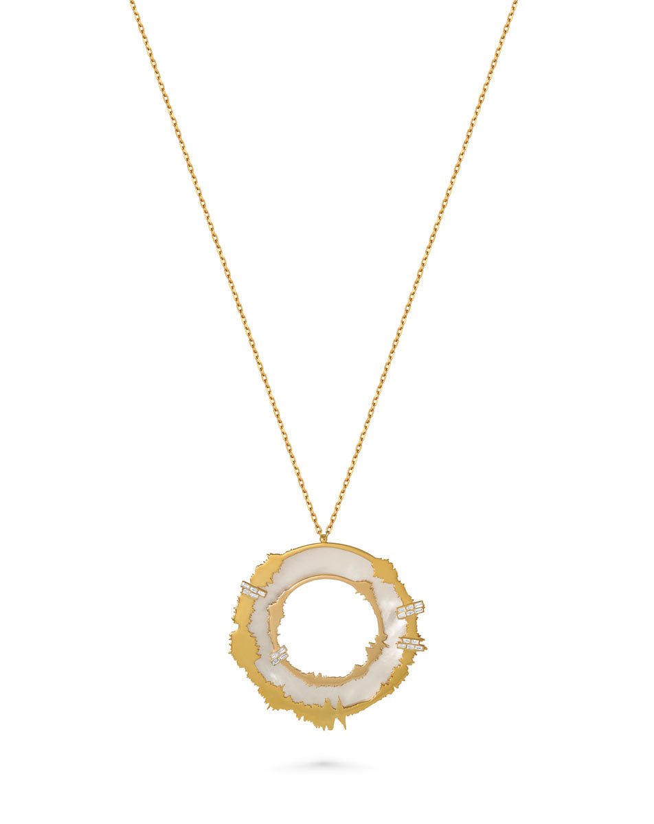 Soundwave necklace of the quraan verses. Gold necklace. Mother of pearl. Diamonds necklace.