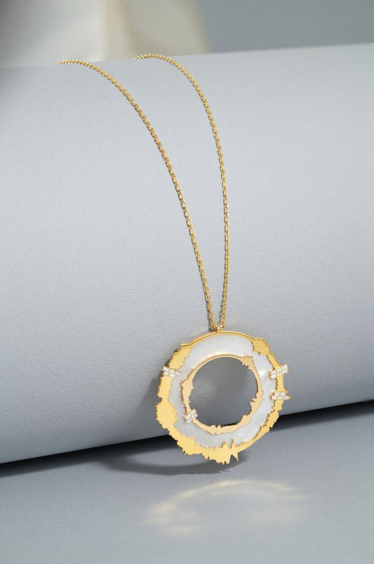 Soundwave necklace of the quraan verses. Gold necklace. Mother of pearl. Diamonds necklace.