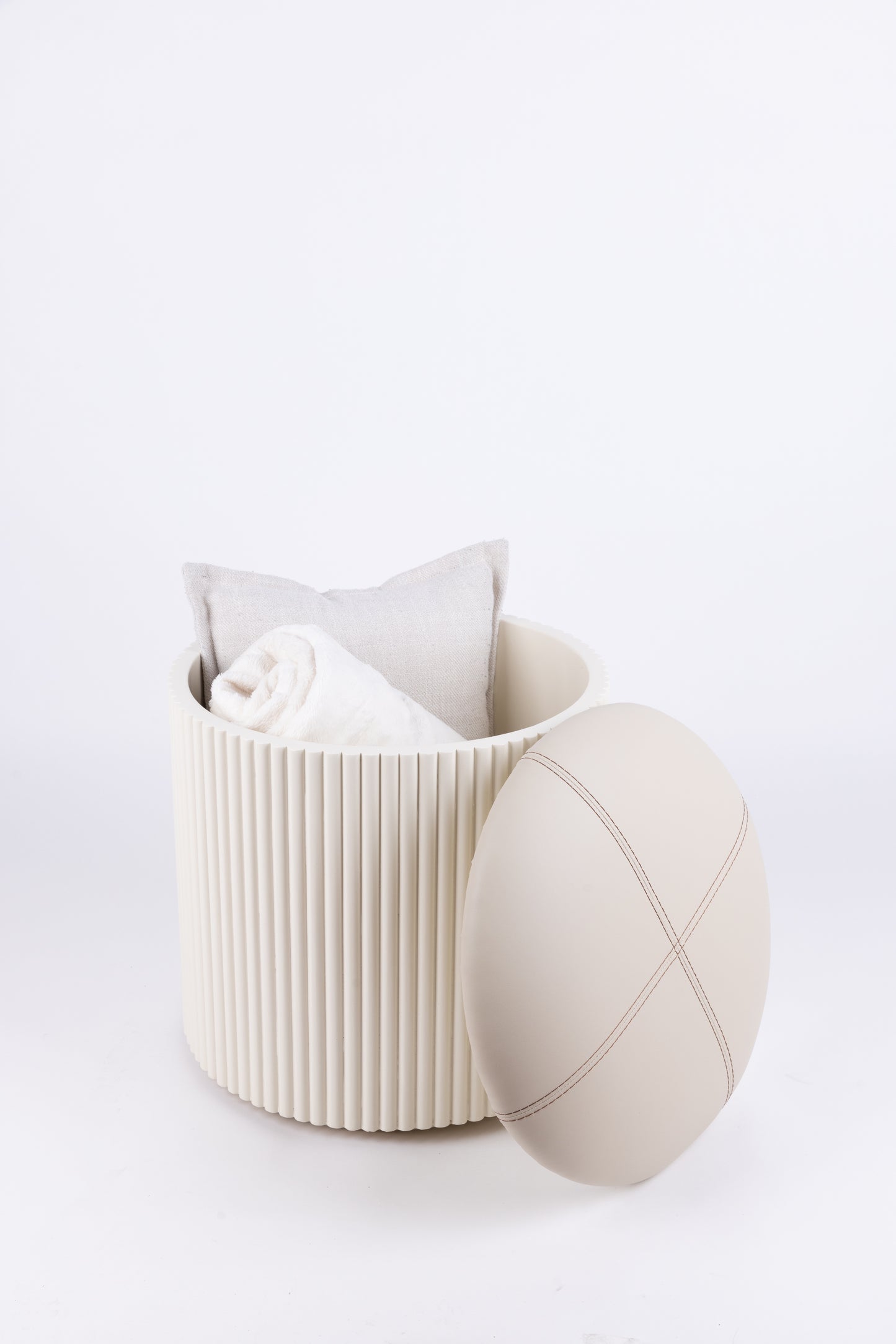 Riwaq Pedestal Fluted Pouf